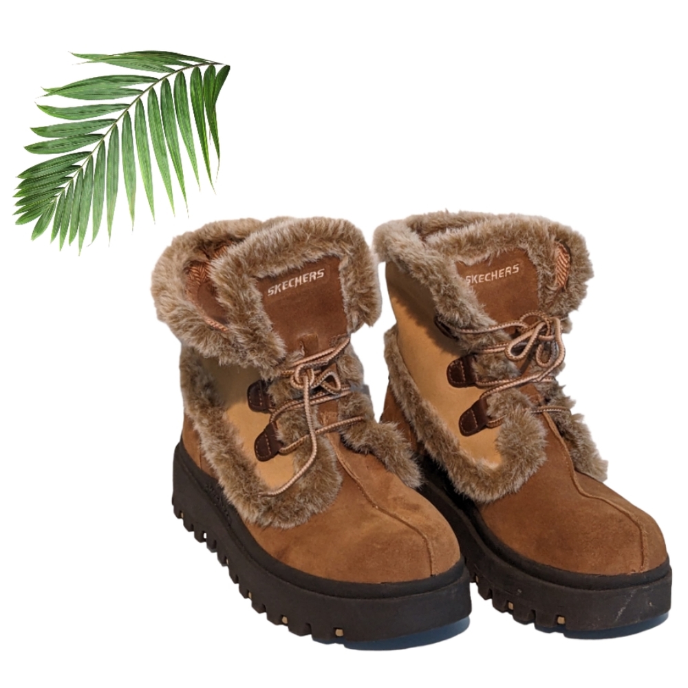 Skechers women's boots Size 9.5 Brown